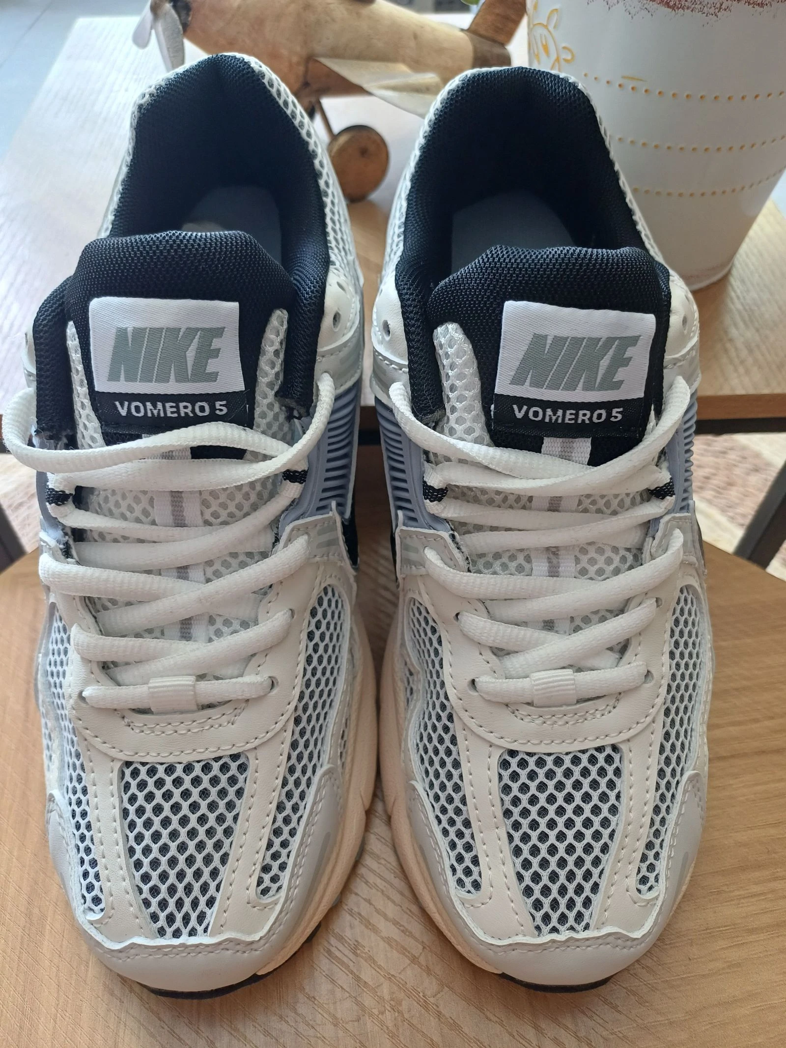 Nike Vomero 5